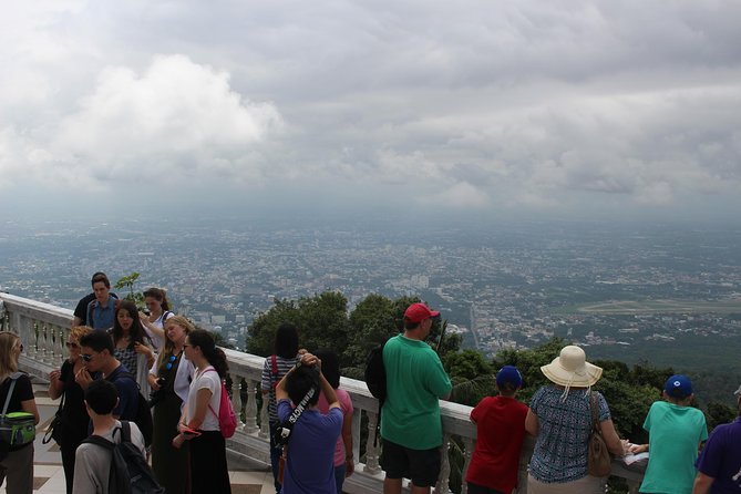 DON'T miss It ! Doi suthep temple+ Hmong village - The cable car or 306 steps