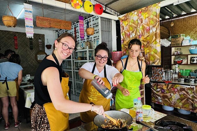 Evening Thai cooking class - Transportation and meeting point details