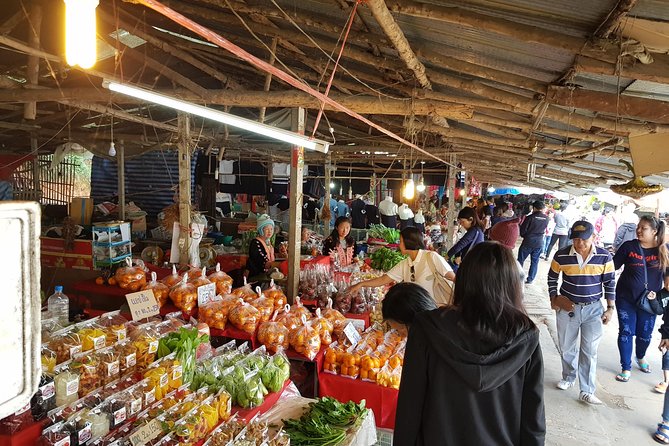 Fantastic! Famous Doi Inthanon National park tour with 2hr trekking - Ban Mae Klang Luang and the Karen village visit
