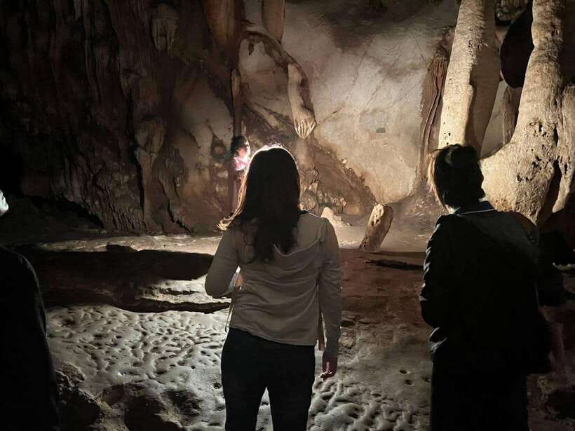 From Chiang Mai: Chiang Dao Cave & 5 Hill Tribe Villages - Booking details worth checking first