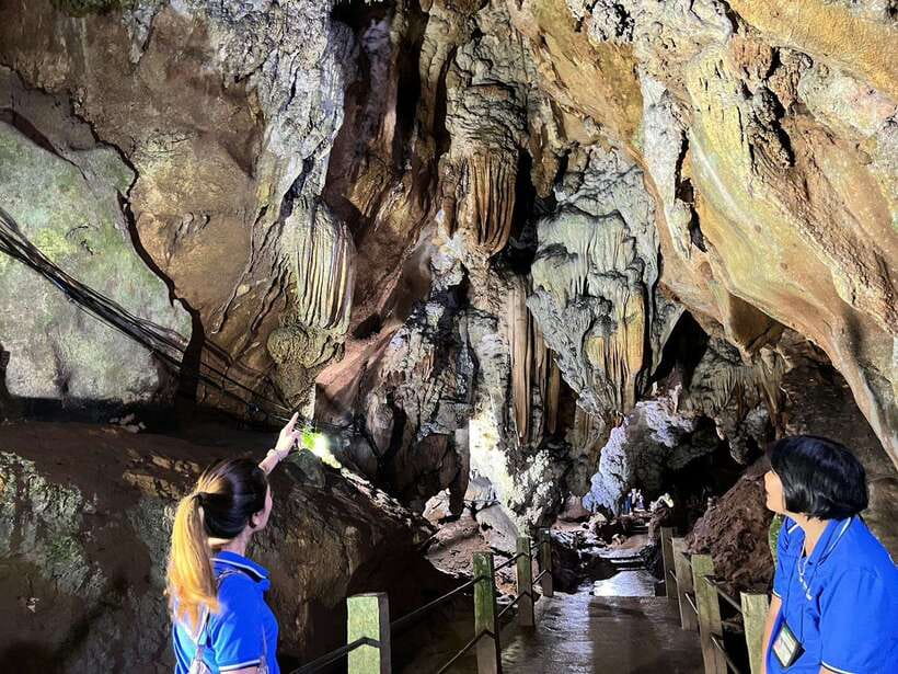 From Chiang Mai: Chiang Dao Cave & 5 Hill Tribe Villages - Five villages, five different cultural windows