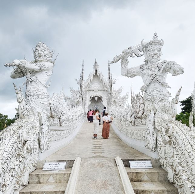 From Chiang Mai: Chiang Rai's Temples Exploration Day Trip - A short pause at Thaweesin Hot Spring