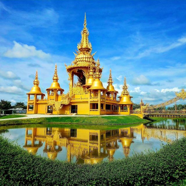 From Chiang Mai: Chiang Rai's Temples Exploration Day Trip - The Red Temple and the Big Buddha area