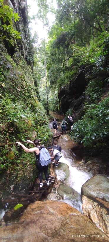 From Chiang Mai: Doi Saket Hiking Tour with Lunch - Fruit, tea, and coffee back in the village