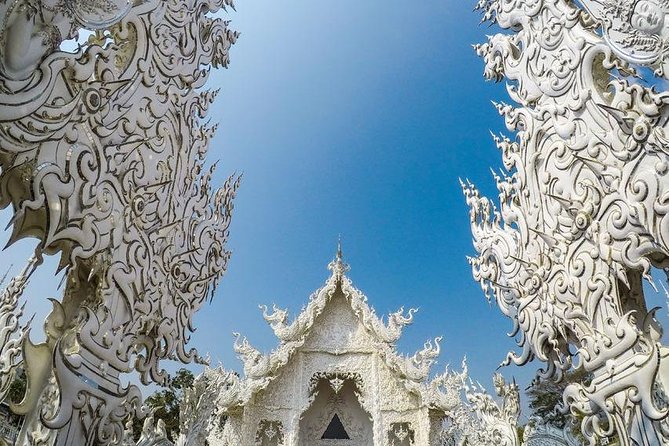 From Chiang Mai: White and Blue Temple & Golden Triangle Day Trip - How the schedule really works