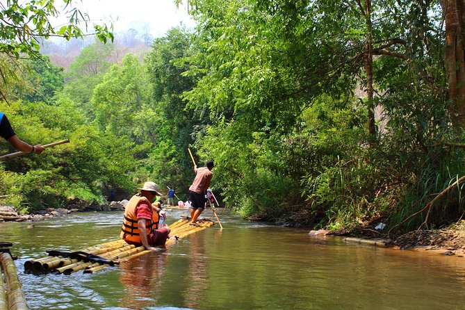 Full Day Chauffeur Driven Tuk Tuk Adventure in Chiang Mai including rafting - Lunch, group size, and comfort