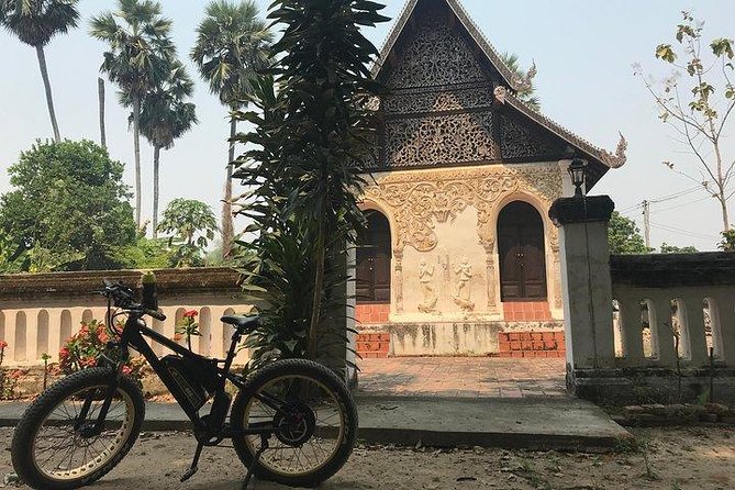 Full-day E-bike Countryside and Nam Phrae (flat-hilly, GUIDED) - Hang Dong, village roads, and the Ping River