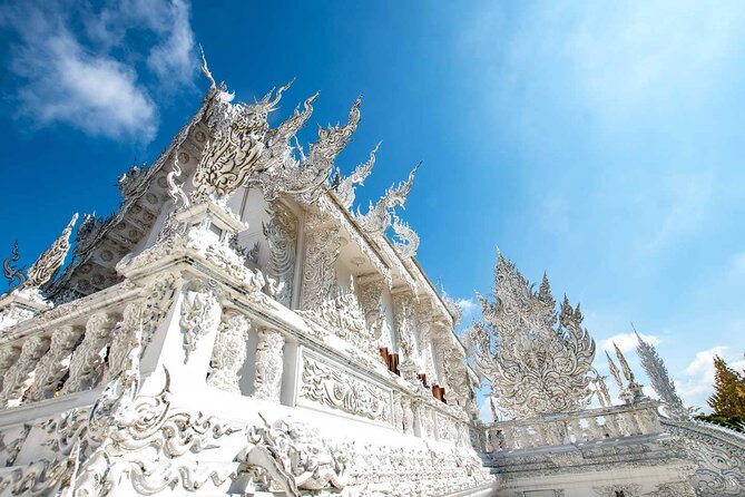 Golden Triangle, White, Black, Blue Temple Full Day Tour From Chiang Mai - Blue Temple: strong color and modern Buddhist design