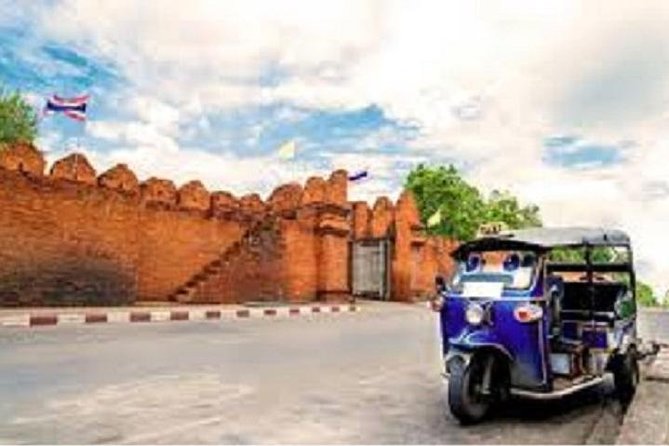 Half day Best of Chiang Mai City by Tuk-Tuk Private tours - Why this three-hour tuk-tuk route works as a first look