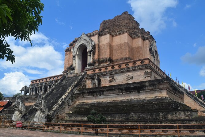 Half Day Chiang Mai City and Cultural by TukTuk, Samlor & Red car (Private Tour) - Why the Three-Transport Format Works