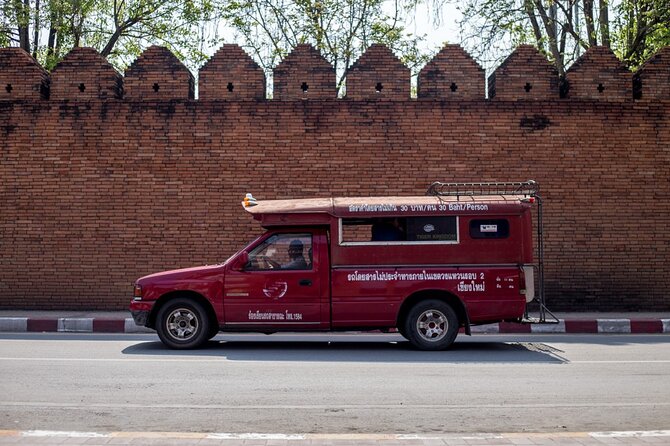 Half Day Chiang Mai City and Cultural by TukTuk, Samlor & Red car (Private Tour) - Three Kings Monument and the Story of Northern Rule