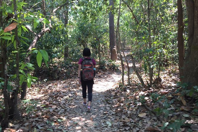 Half Day Doi Suthep Temple and short trekking on monk trail (Private Tour) - What makes Wat Pha Lat different