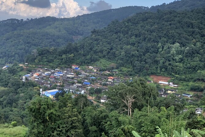 Half day Long Neck hill tribe and Hmong hill tribe village - Karen Long Neck village, culture and commerce side by side