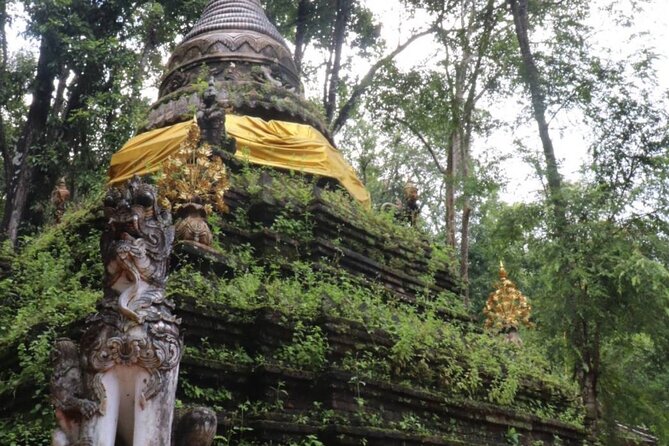 Half Day Morning Wat Pha Lat & Wat Phra That Doi Suthep Tour - Why these two temples work so well together