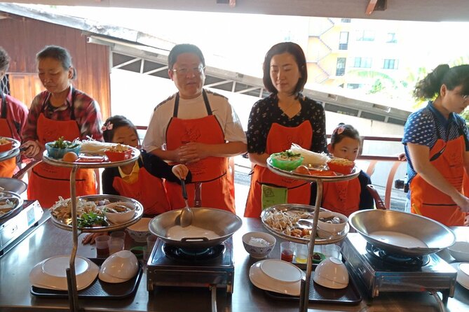 Half-Day Thai Cuisine Cooking Experience in Chiang Mai - Choosing between four and six Thai dishes