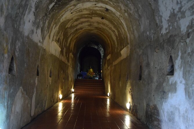 Half Day Umong Temple and Monk Chanting at Doi Suthep Temple ( Private tour) - Wat Pha Lat: the short stop with a forest feel