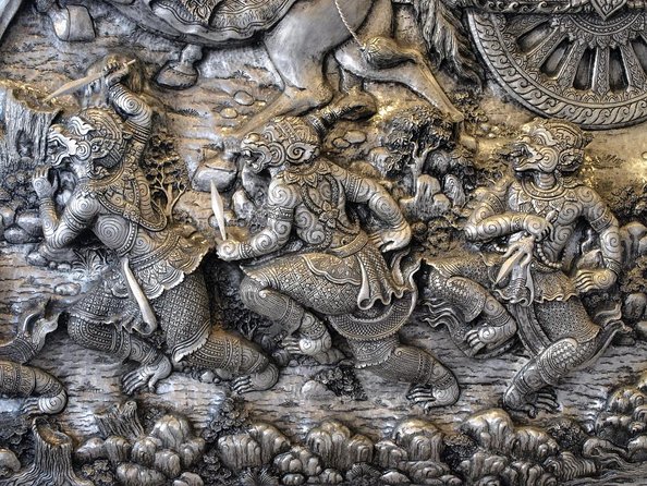 Highlights & Hidden Gems With Locals: Best of Chiang Mai Private Tour - Wat Phra Singh and the meaning behind the details