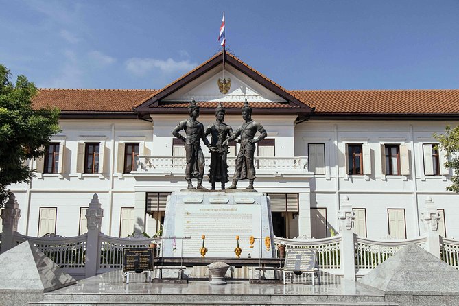 Highlights & Hidden Gems With Locals: Best of Chiang Mai Private Tour - The flexible stops are where the tour can improve