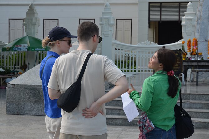 Historic Temples and City Guided Walking Tour in Chiang Mai - Three Kings Monument and Chiang Mai’s civic center