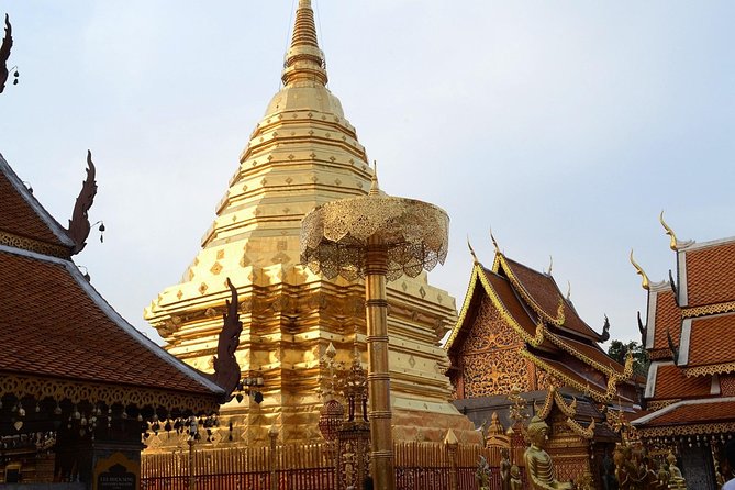 Hot! Doisuthep Temple+Wat Palad+Sticky waterfall - Three Chiang Mai sights with three different moods