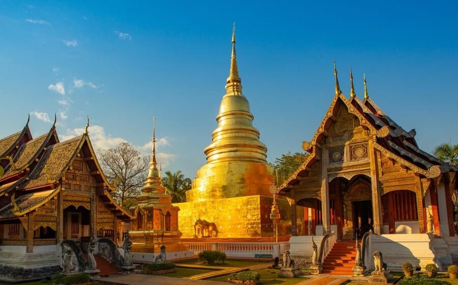 Lanna Heritage Walking Tour: A Journey Through History - Three Kings Monument and Chiang Mai’s public past