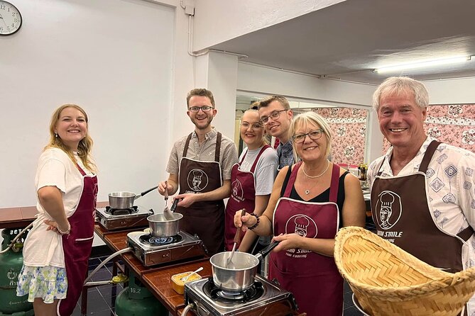 Lanna Smile Thai Cooking Class in Chiang Mai with Market tour - Cooking at your own station in air conditioning