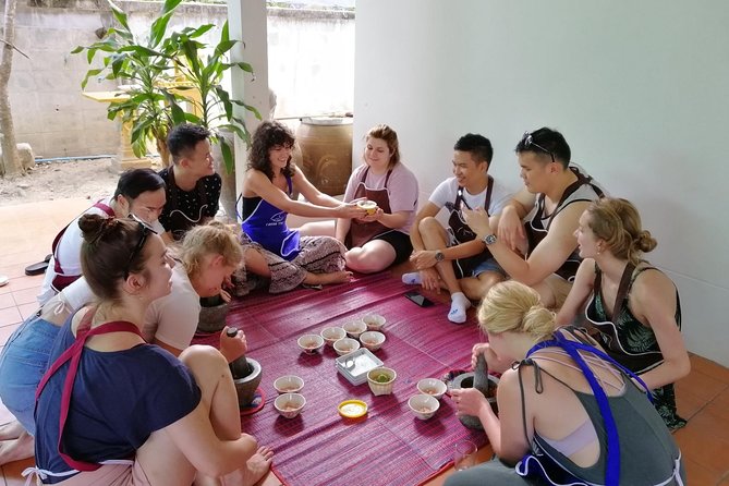 Lanna Smile Thai Cooking Class in Chiang Mai with Market tour - Timing, pickup, and group size