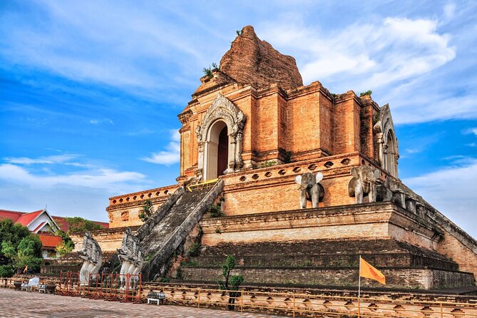 Long Neck Village, Silver Temple & Chiang Mai Top Cultural Sites - The Karen Long Neck Village