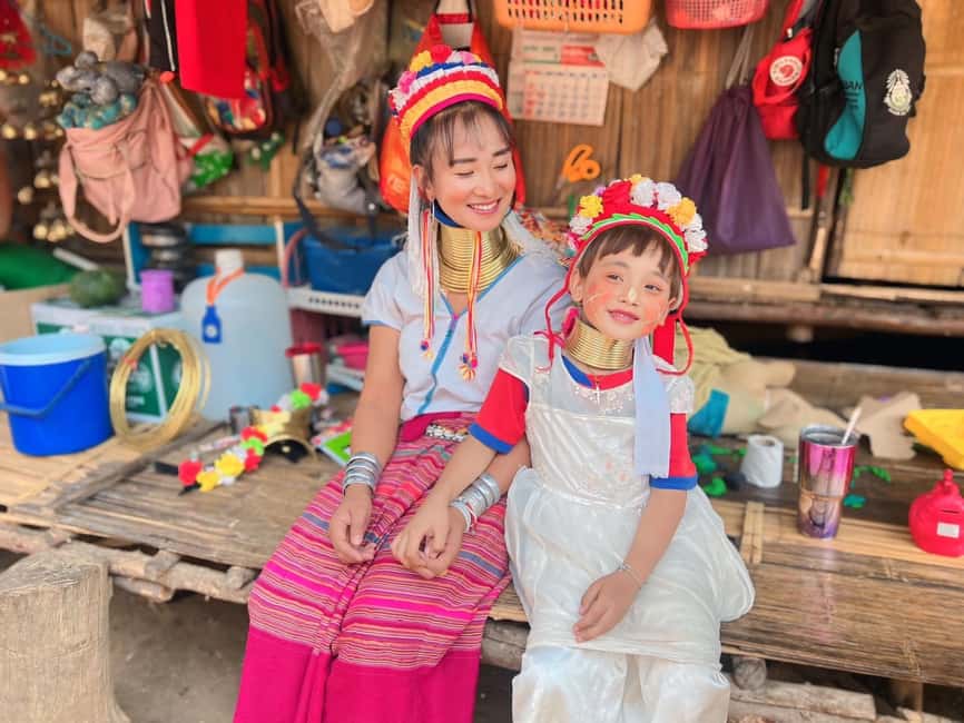 Long Neck Village, Silver Temple & Chiang Mai Top Sites - Karen Long Neck Village and Artisan Traditions