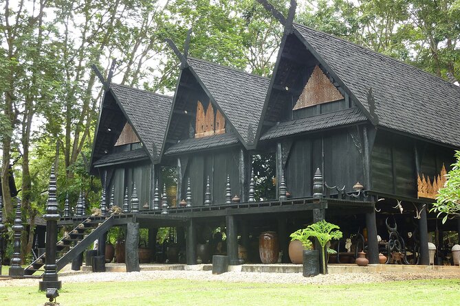 Long Neck Village, White & Blue Temple, Black House Day Tour From Chiang Mai - Baan Dam Museum, the Black House