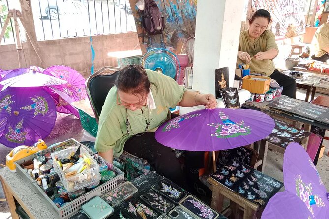 Mae Kampong Village, Hot Springs, Bor Sang Umbrellas Making Tour - Walking through Mae Kampong Village