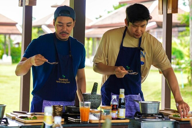 Morning Thai Cooking with Grandma - Market Visit & Farm Tour - Pickup, timing, and group size