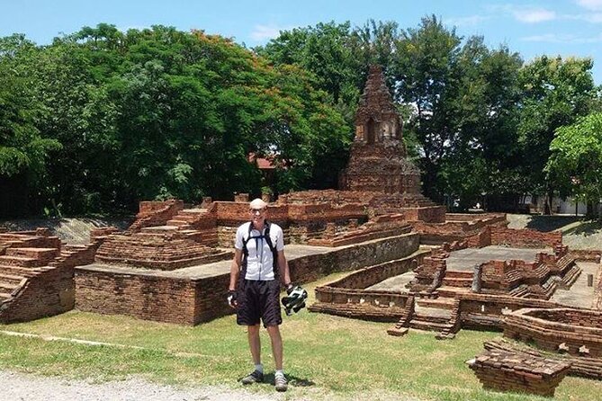 No.1 Chiang Mai: 4-Hour ancient city "Wiang Kum Kam" Cycling Tour - Lunch at a local restaurant