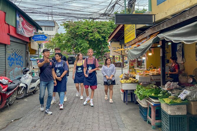 Northern Thai Cooking Experience in Chiangmai - Friendly instruction and useful English support