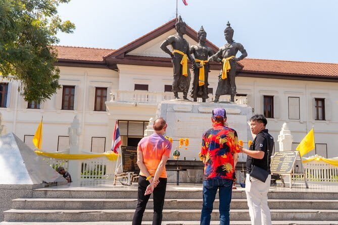 Old Town History and Culture Walking Tour at Chiang Mai - Why this short walk works well in Chiang Mai