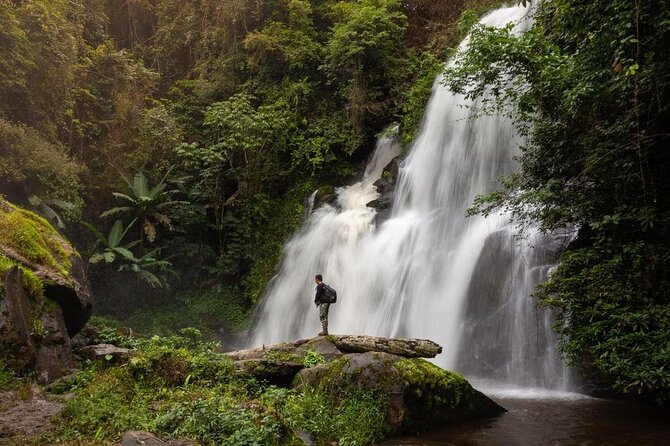One day Doi Inthanon & Trekking at Pha Dok Siew - A waterfall where you can cool off