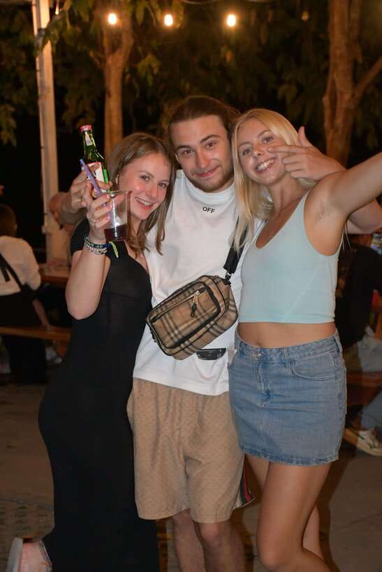 Pai Pub Crawl: The Best Nightlife in Town! - How the staff shape the evening