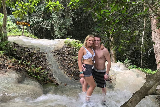 Private Chiang Mai Tour to Bua Thong Waterfalls and Ziplining - 8:30 a.m. Pickup and a Local Market