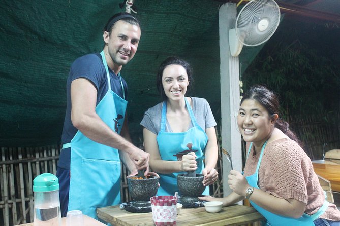 Private Dinner Cooking Class with Benny in Chiang Mai - From curry paste to a shared dinner