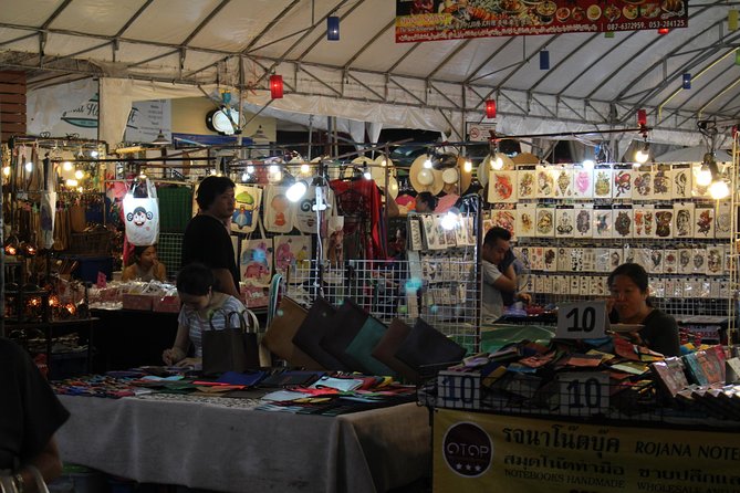 Private Evening! Crisscross Chiang Mai's Night by the classic Tuk Tuk - Riding comfort, weather, and timing