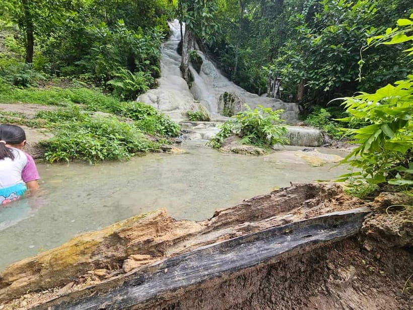 Private : Sticky Waterfall & Secret Temple & Karen Village. - Who should book this outing?