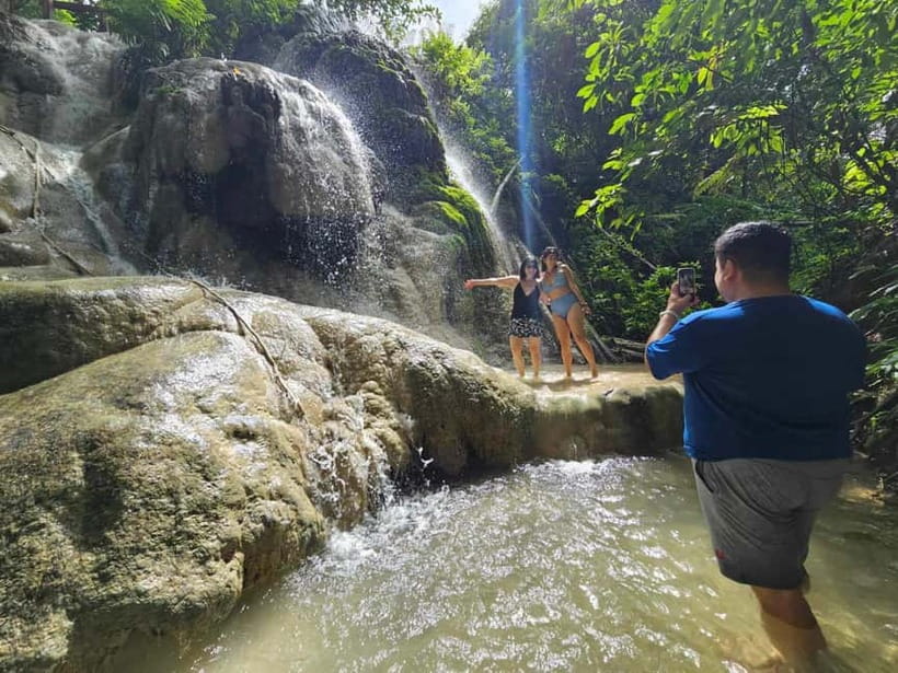Private : Sticky Waterfall & Secret Temple & Karen Village. - Climbing Bua Thong Sticky Waterfalls