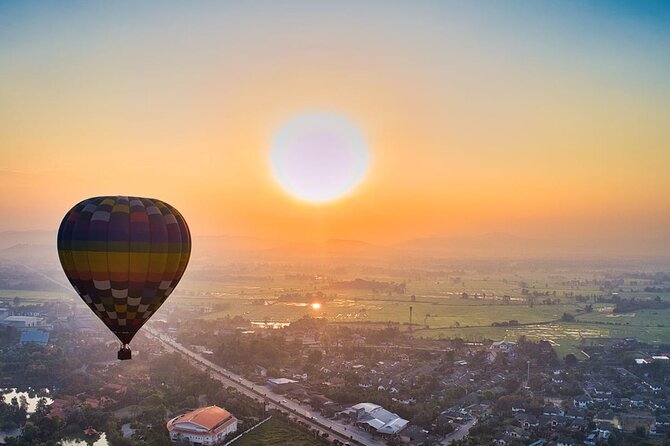 Sunrise Hot Air Balloon Adventure in Chiang Mai - Takeoff, landing, and the practical side of ballooning