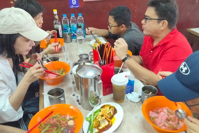 Taste of Chiang Mai: Michelin Guide Street Food Small Group 2Hr - Is $31 a good value?