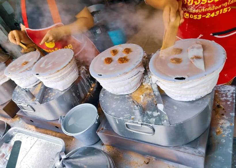 Taste of Chiang Mai: Michelin Guide & Street Food Tour - Thana Ocha’s pink noodles