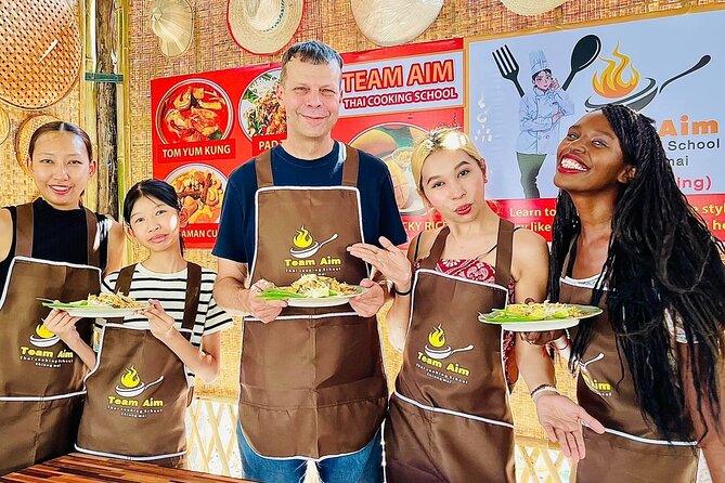 Team Aim Thai Cooking School (#1 Cooking Class in Chiang Mai) - Key points at a glance