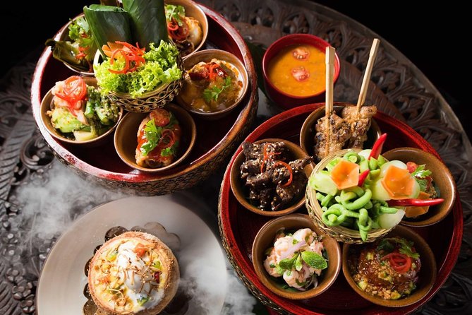 Traditional Khum Khantoke Dinner & Dance Show at Chiang Mai with Return Transfer - Practical booking advice for a smoother night