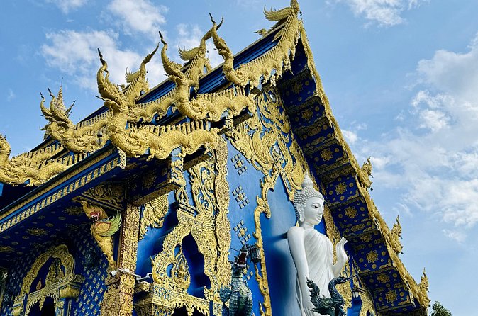 Visit Chiang Rai Temples and Lalitta Cafe from Chiang Mai - Red Temple and the giant Goddess of Mercy