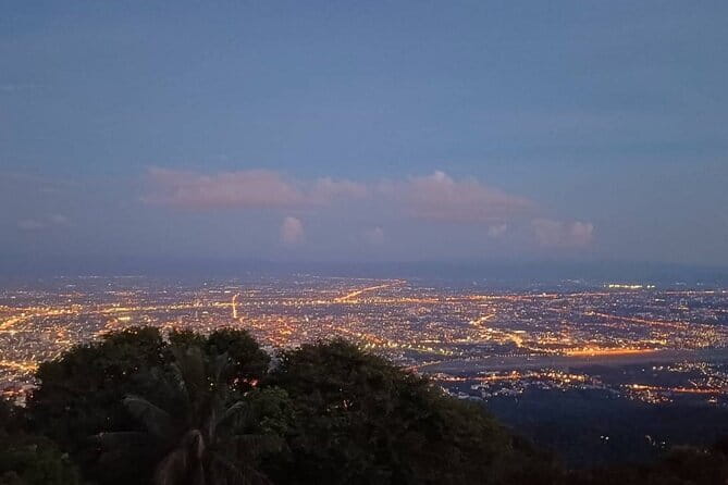Wat Doi Suthep And Wat Pha Lat Evening Tour - The 4 pm Pickup and Ride Into the Hills
