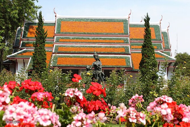 Wat Phra That Doi Suthep & Hmong Village Half Day Tour From Chiang Mai - Why this four-hour outing works for a first morning